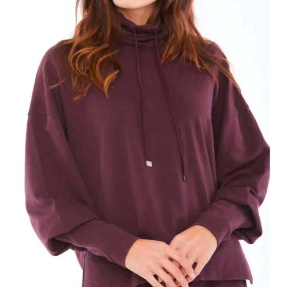 NEW SUNDAYS juna long sleeve top in berry
